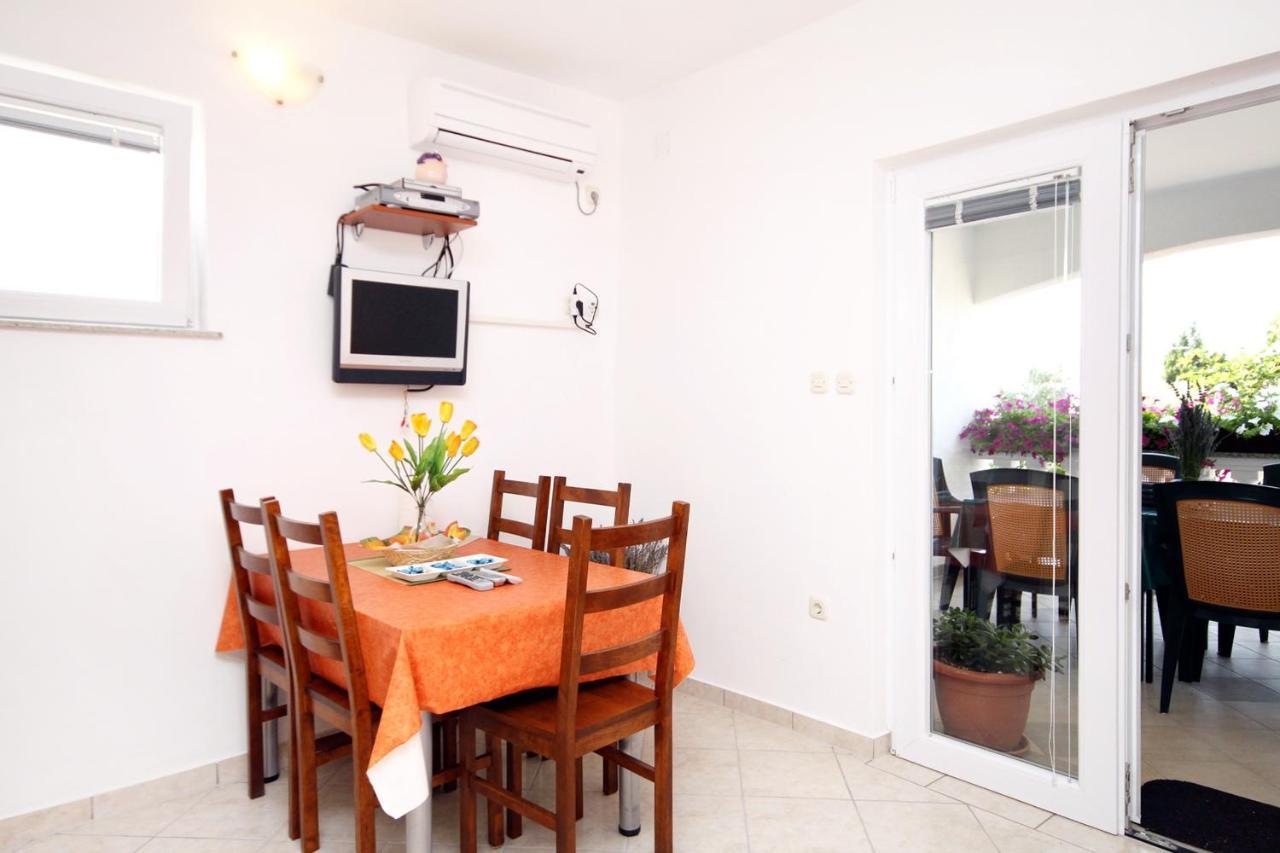 Apartments With A Parking Space Seline, Paklenica - 6603 Стариград-Пакленица Экстерьер фото